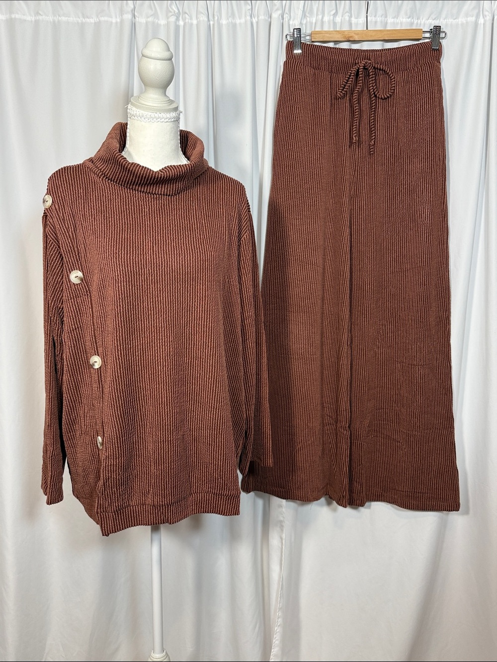 Cozy Cowl-Neck Knit Sweater & Wide-Leg Pants Set - Chocolate